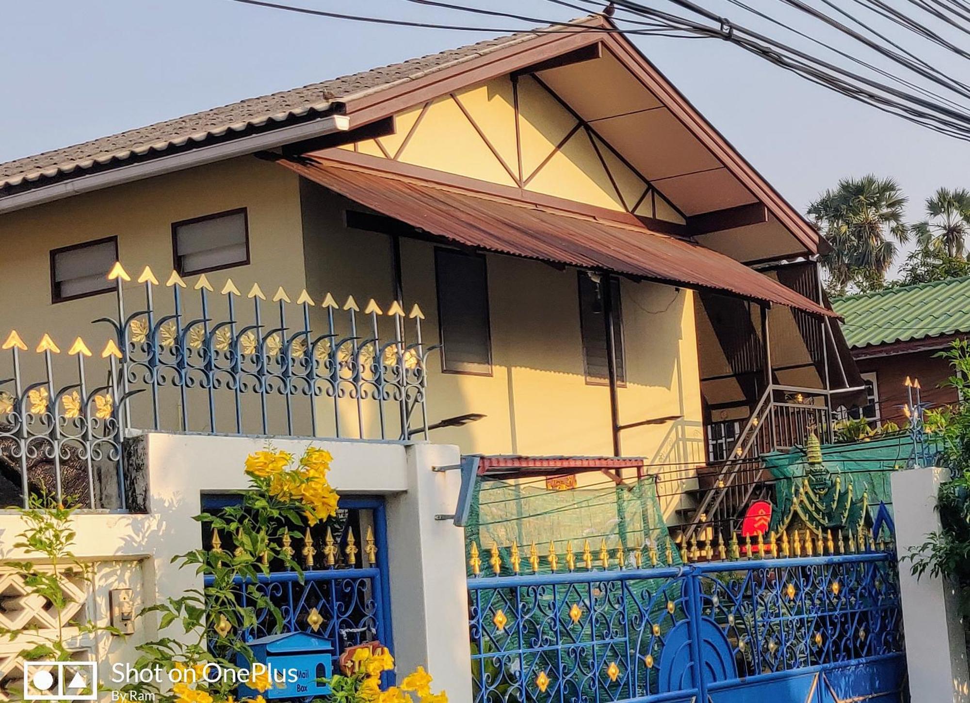 Hotel Manu V House Phra Nakhon Si Ayutthaya Exterior foto
